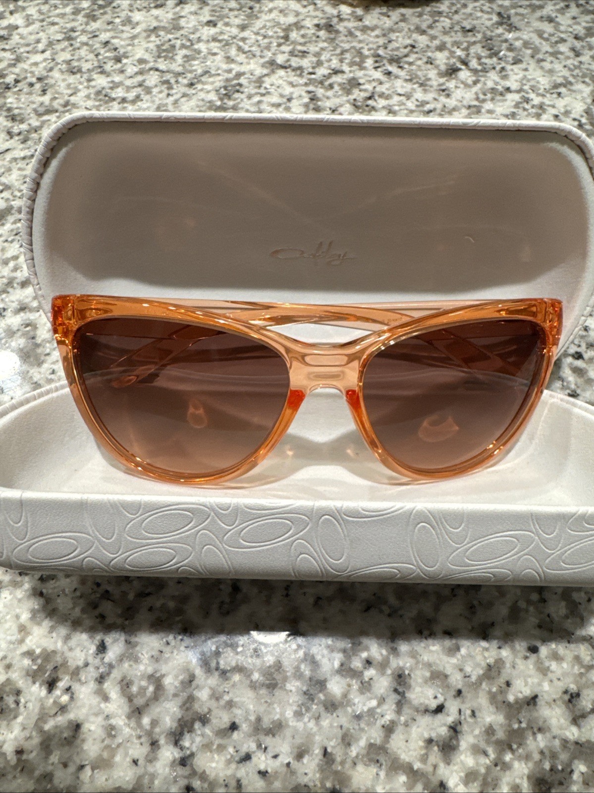 Oakley Fringe Watermelon Frame G40 Black Gradient Lens 140cm OO9124-15