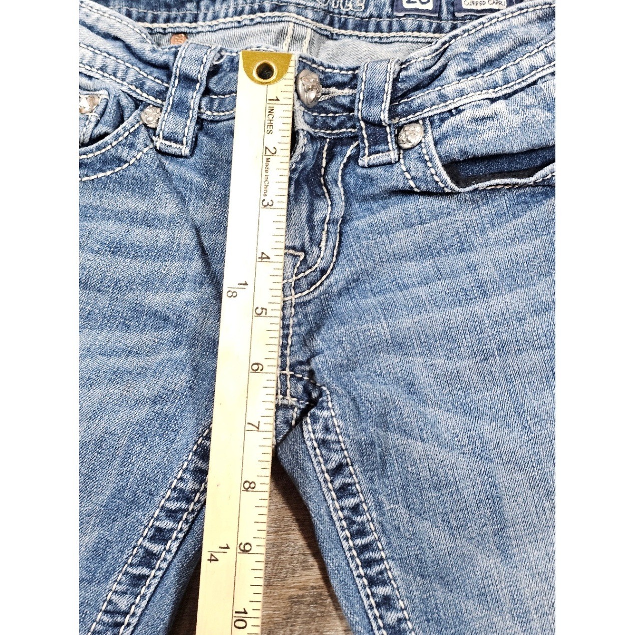 Miss Me Signature Cuffed Capri Jeans Fleur De Lis Embellished Medium Wash 26