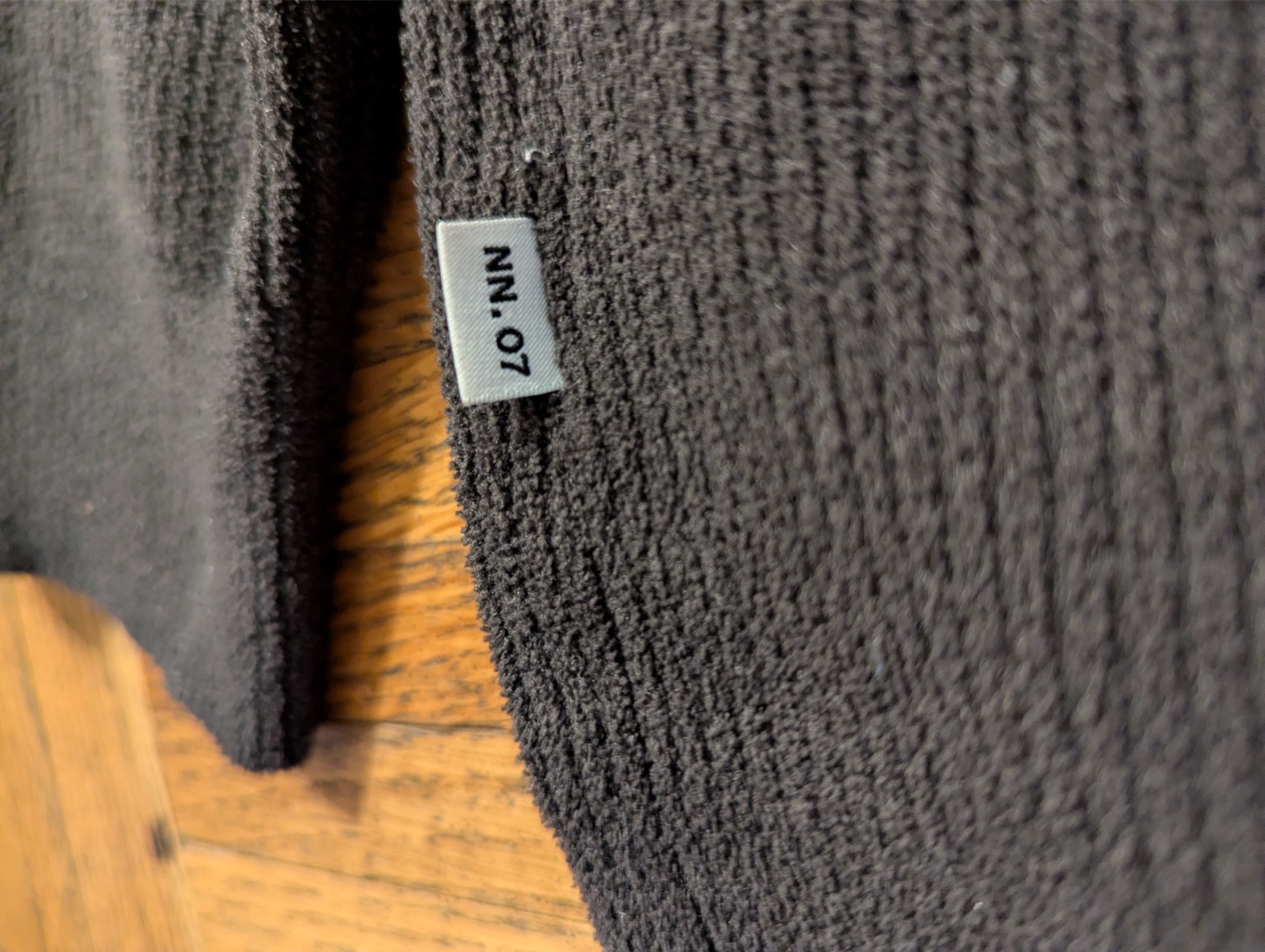 NN07 crewneck