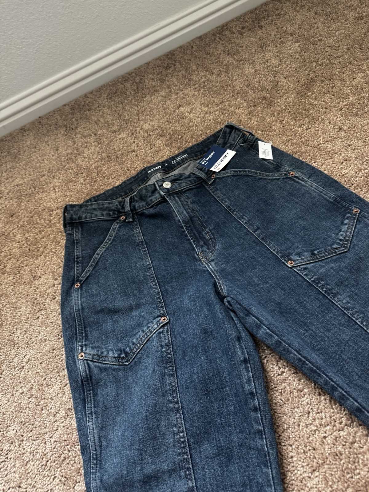 NWT Old Navy Womens High Rise Straight Jeans Sz14 Dark Wash. Utility with Seams