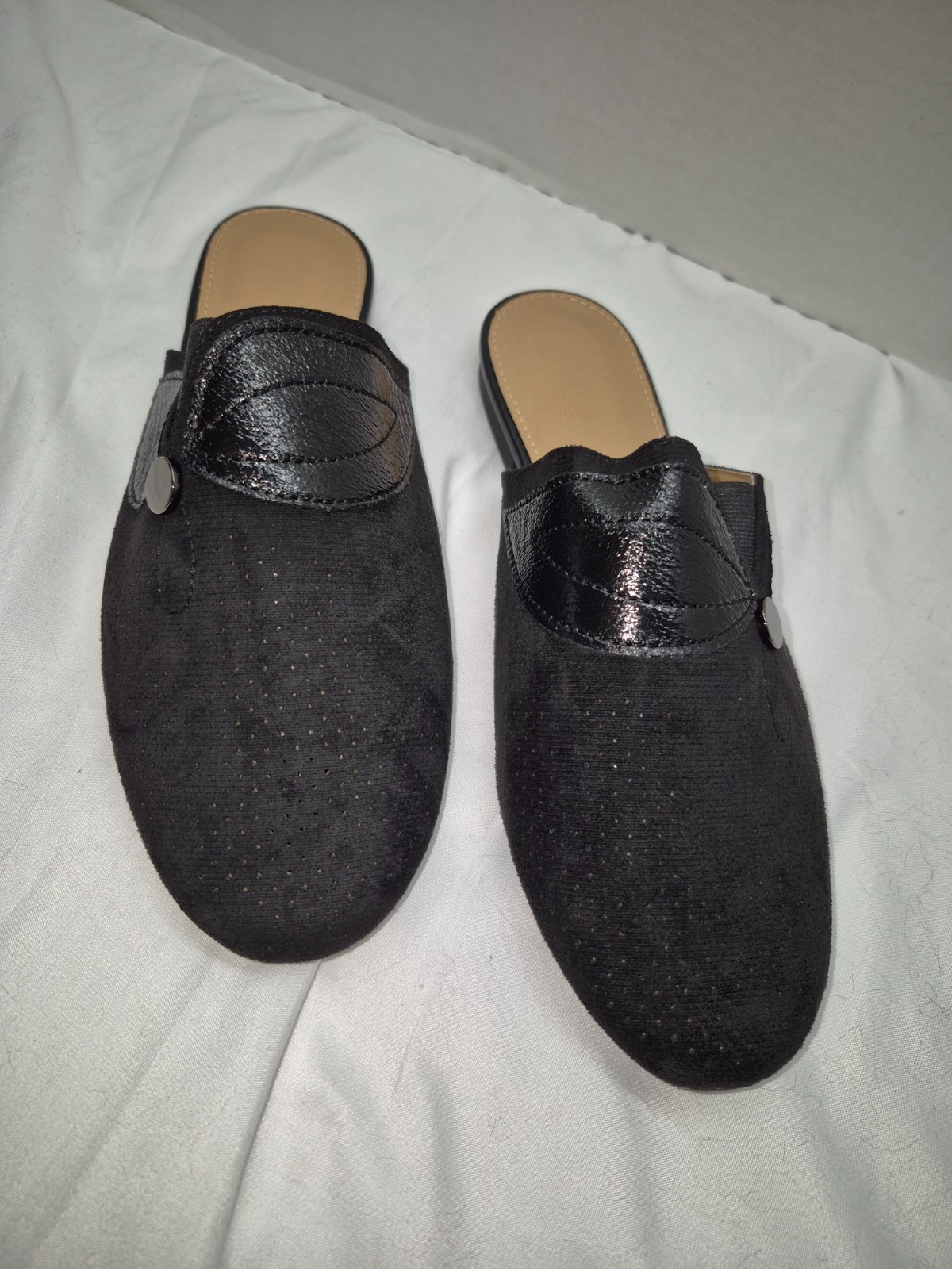Black Perforated Slip On Closed Toe Mules Women’s Size 39 US 8 NWOB