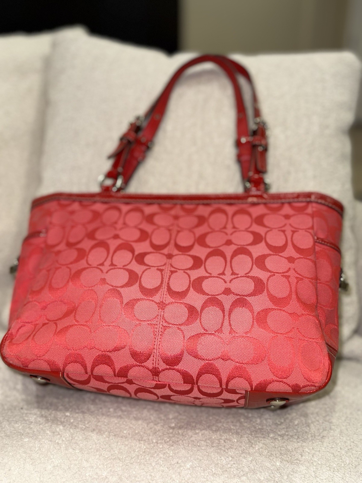 Coach Signature Pink/Red Tote Bag Zip Top Silver Hardware Charm Pockets Studs