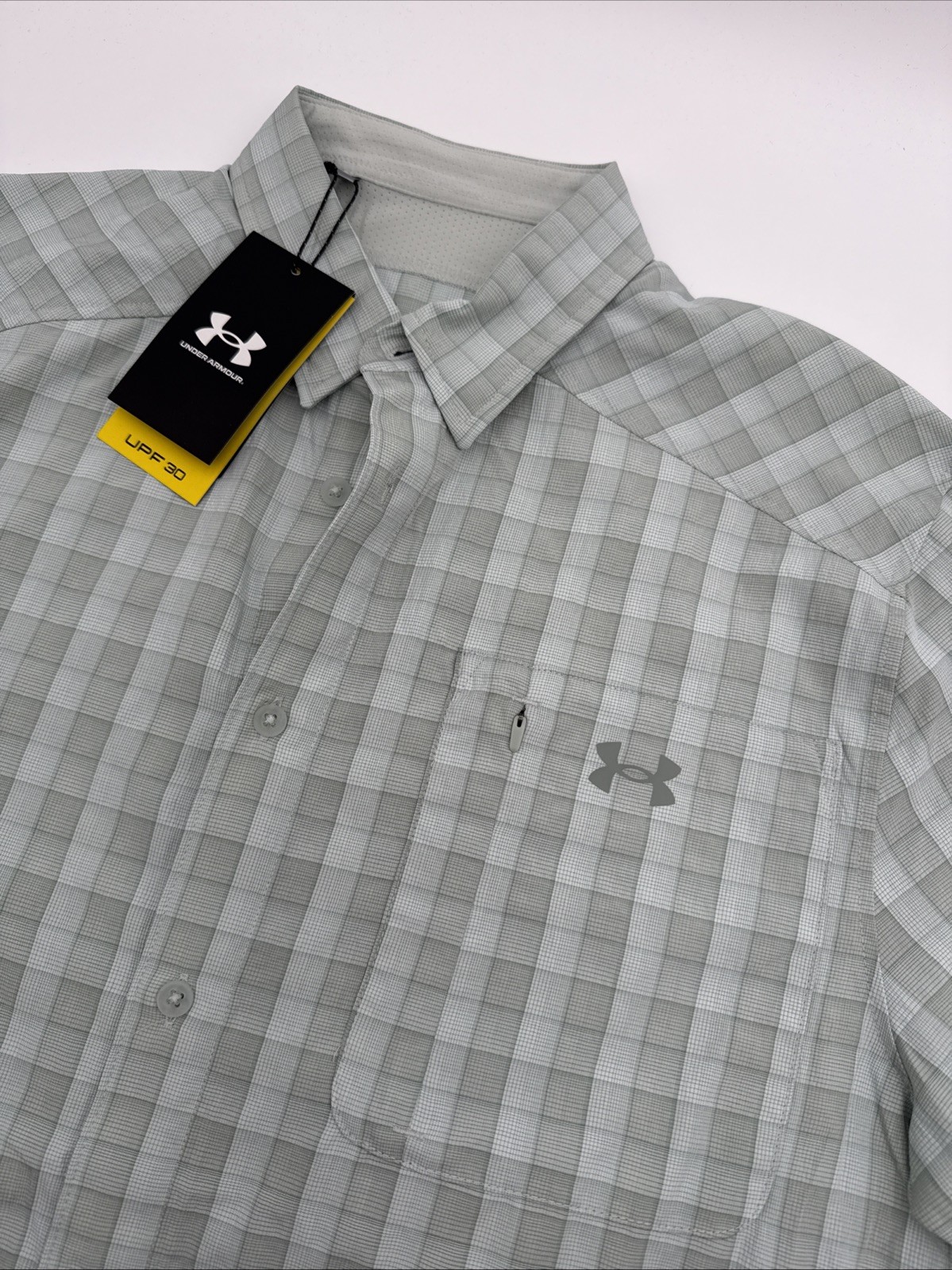 $55 Under Armour Men’s Drift Tide 2.0 Plaid Button Up Shirt-Hydro Green -Medium