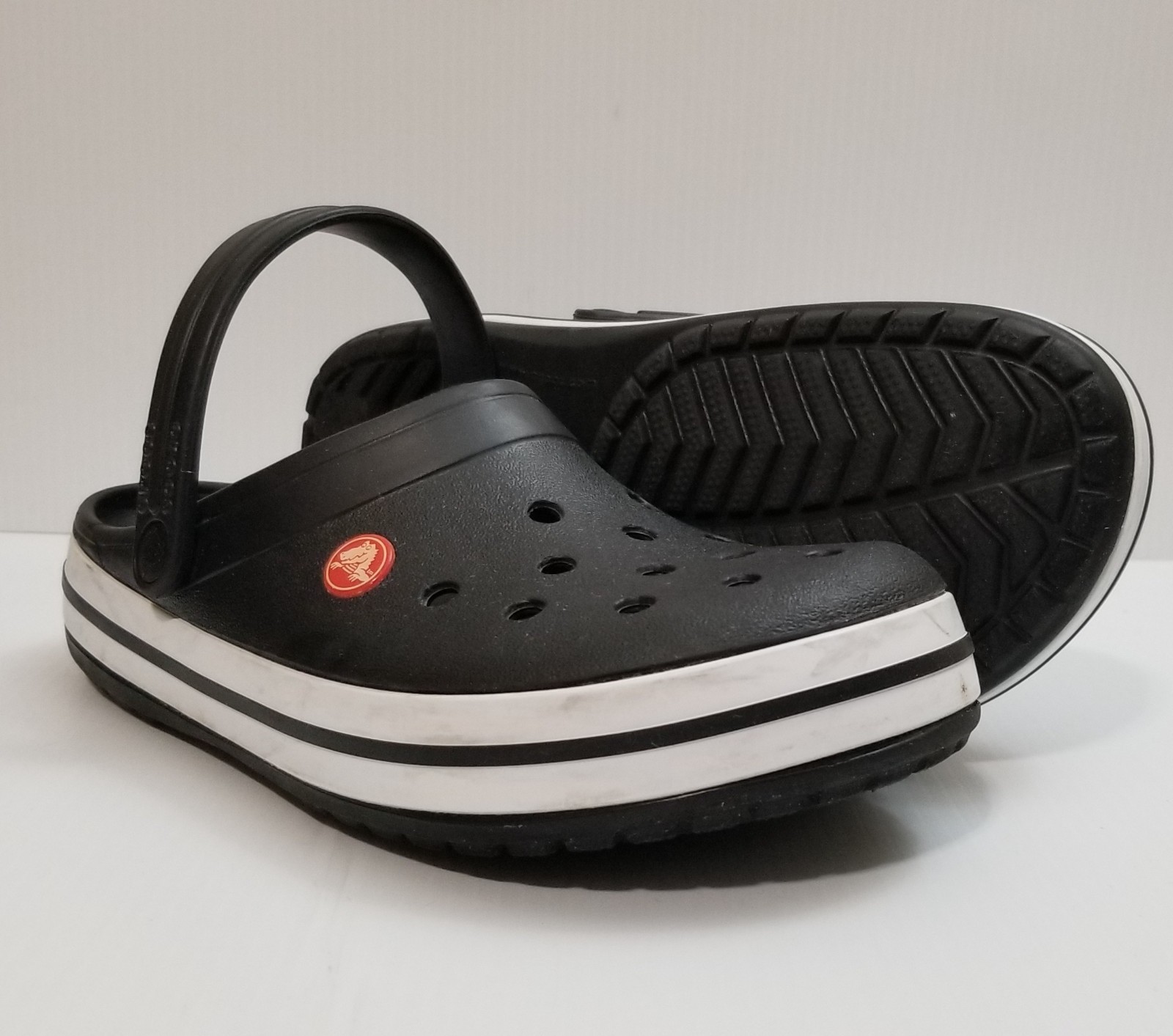 Crocs Crocband Clogs Croslite Black/White Stripes Men Sz 7 Womens Sz 9 Sandals