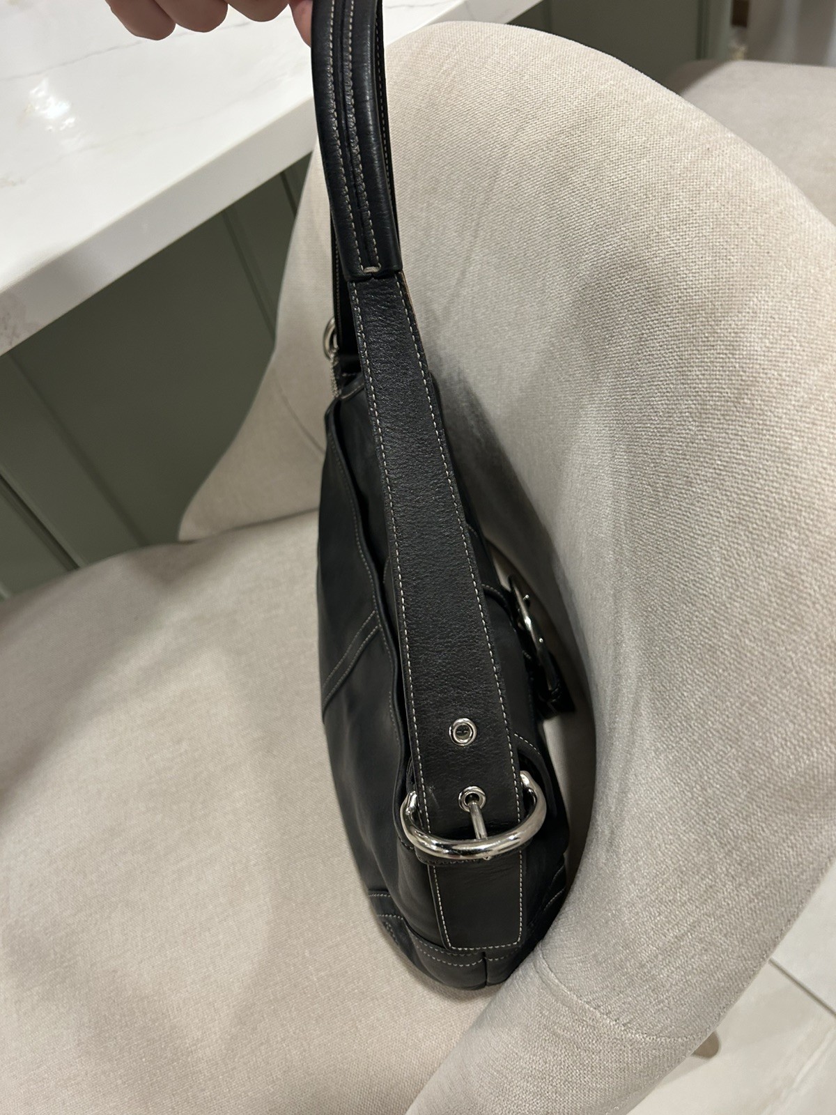 Vintage Coach Soho 9248 Black Leather Flap Shoulder Bag Buckle Y2K 2004