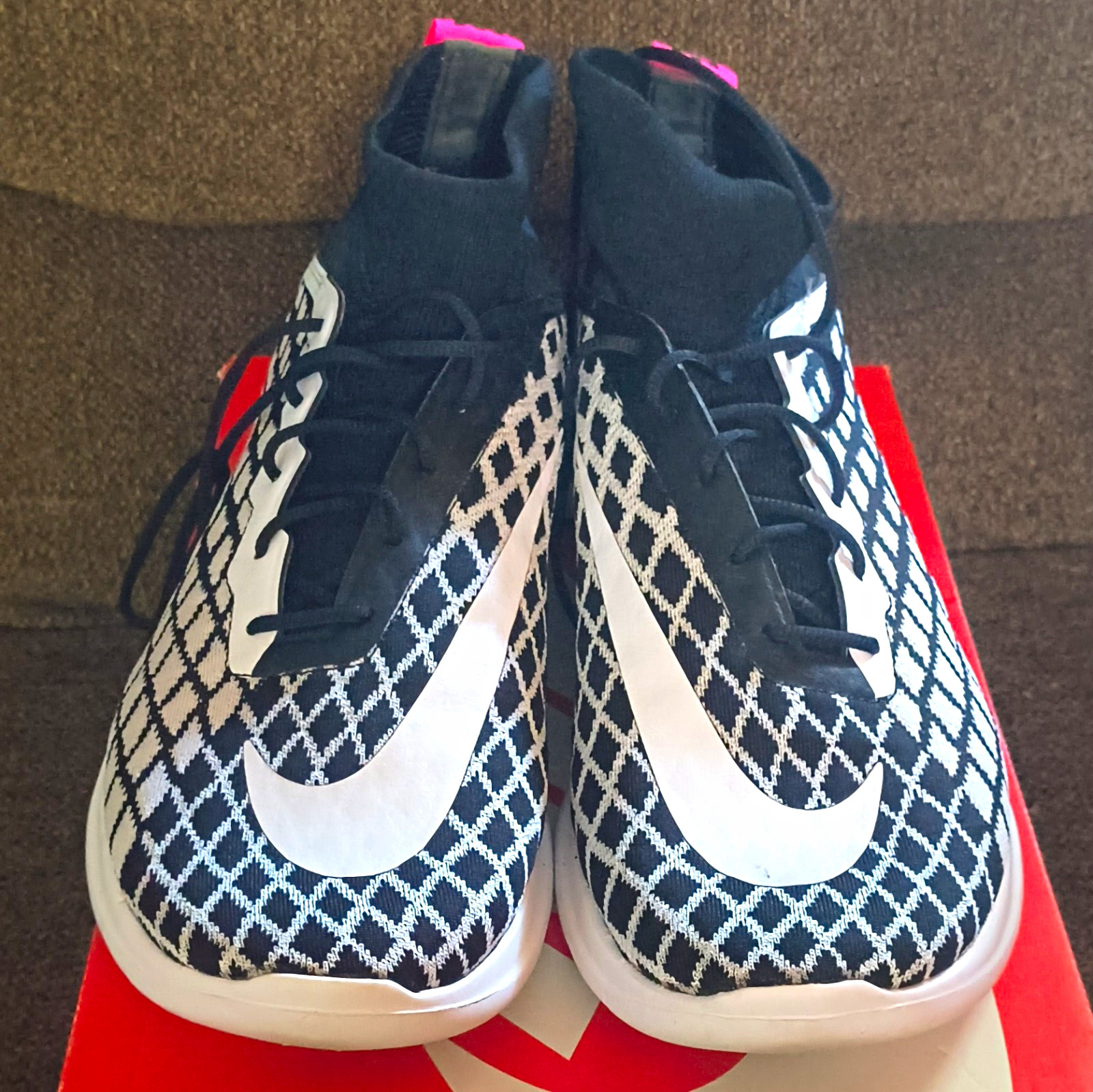 Nike Free Hypervenom 3 FC Flyknit Black White Pink Mid Top 898029-001