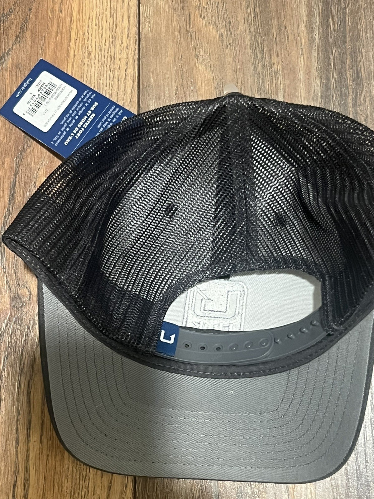 HUK Men’s Stacked U Volcanic Ash Trucker Hat (H3000559-013-1)