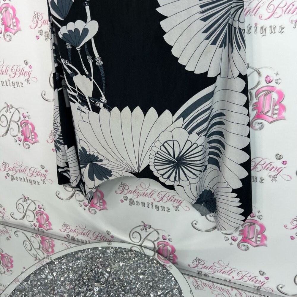Beechers brook top asymmetrical fairy hem Floral Black Gray Top fan look flowers