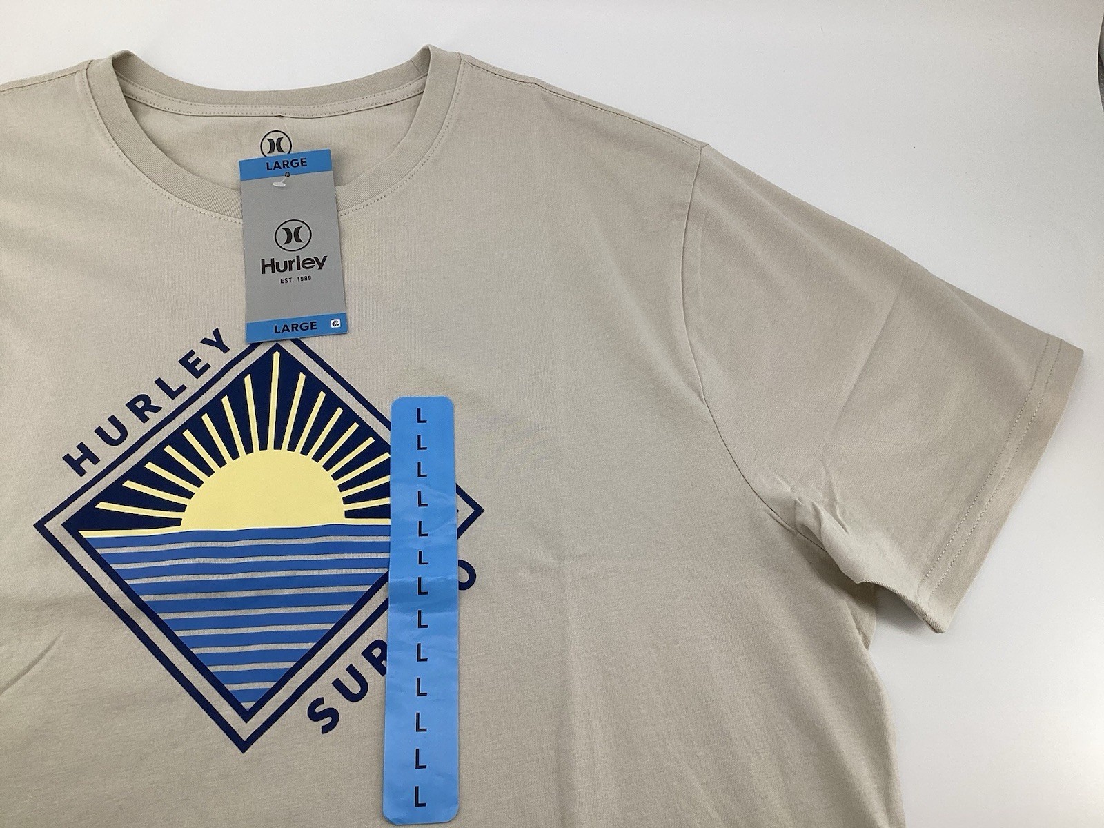 Hurley Men’s Large T- Shirt Cotton All Day Ultra Soft Tagless Graphic Tee Cream