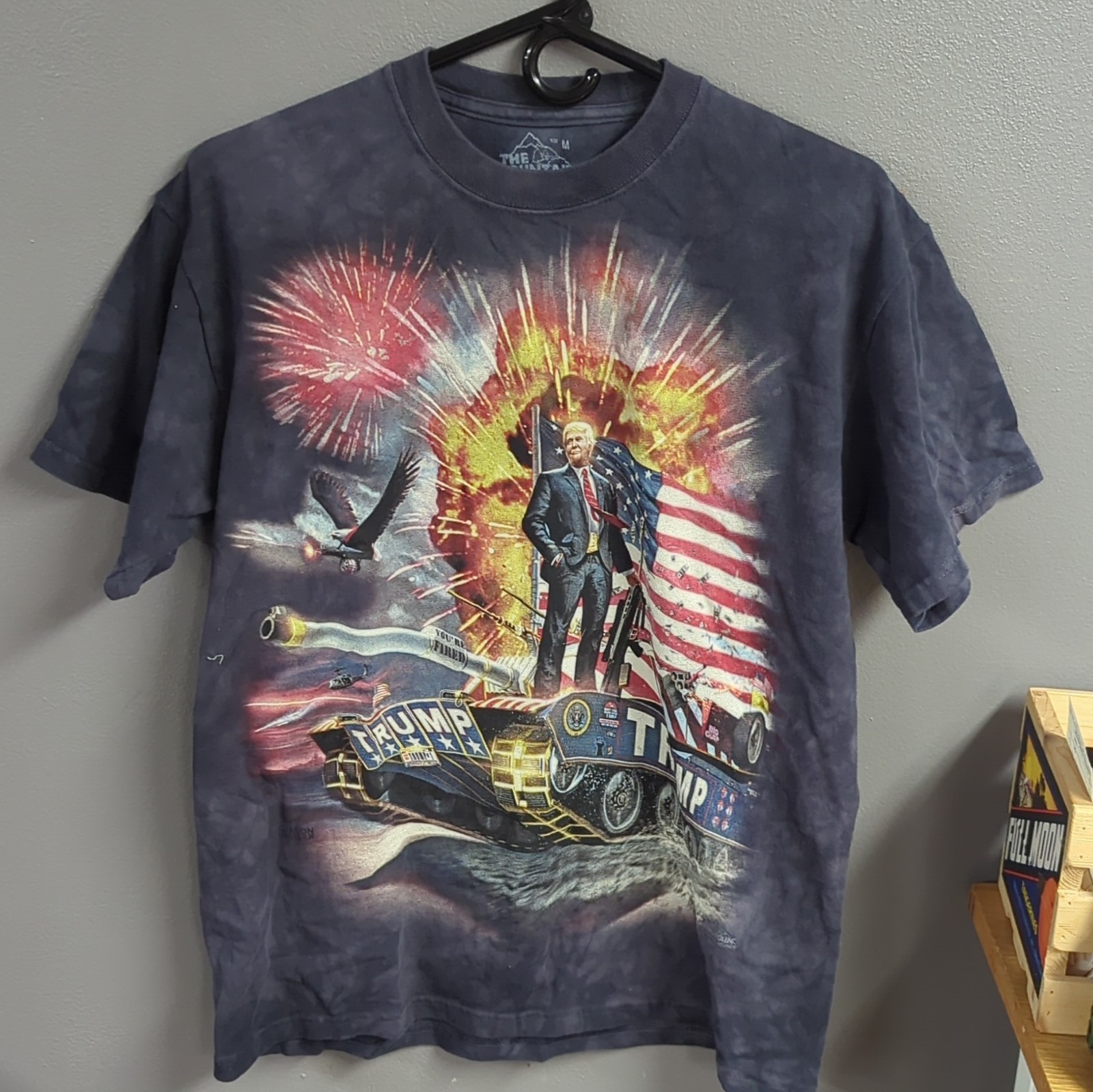 The Mountain Men’s Patriotic USA Donald Trump Graphic Crew Neck T-Shirt M Gray