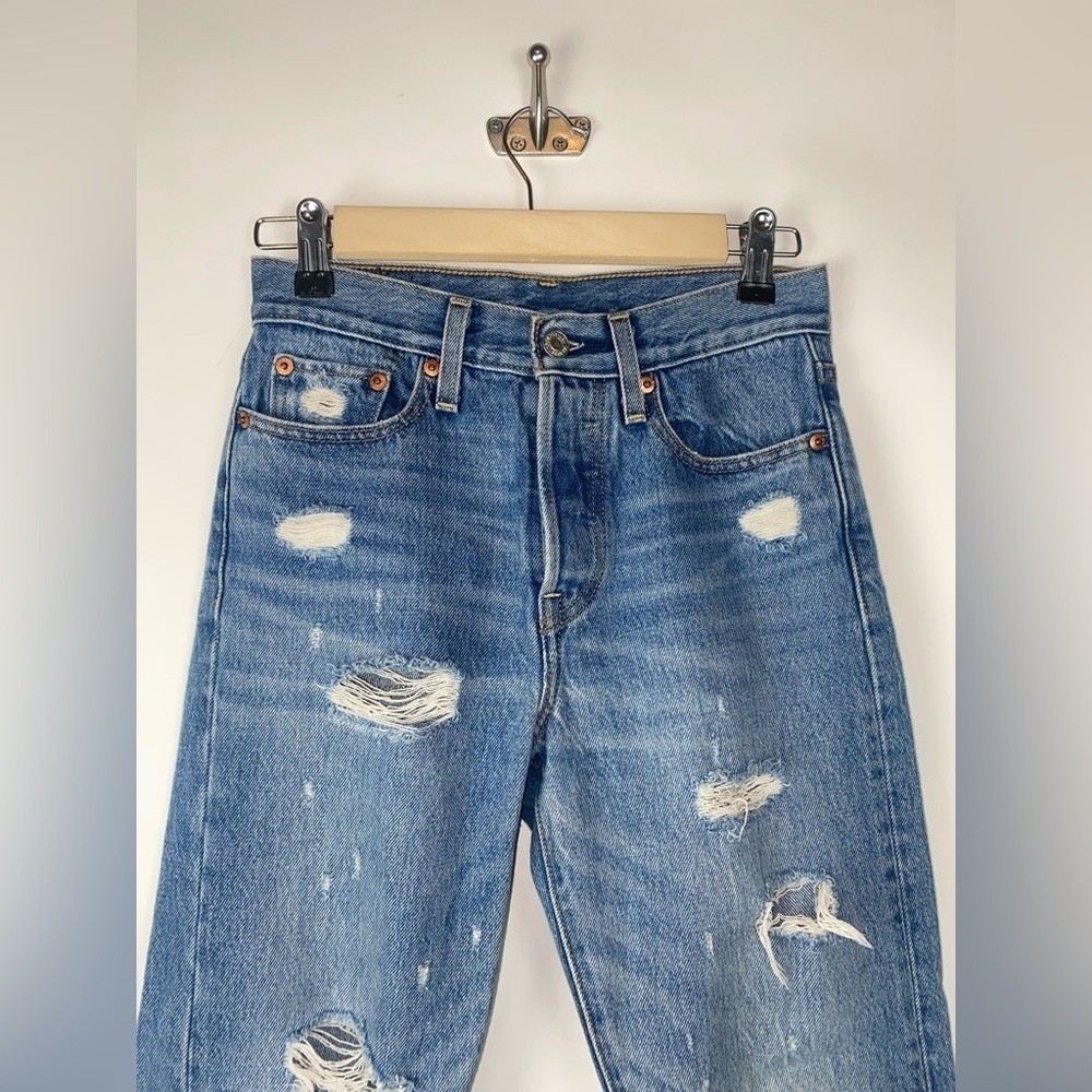 Levi’s Wedgie Icon Fit Jeans Distressed Partner In Crime High Rise 22861-0024 24