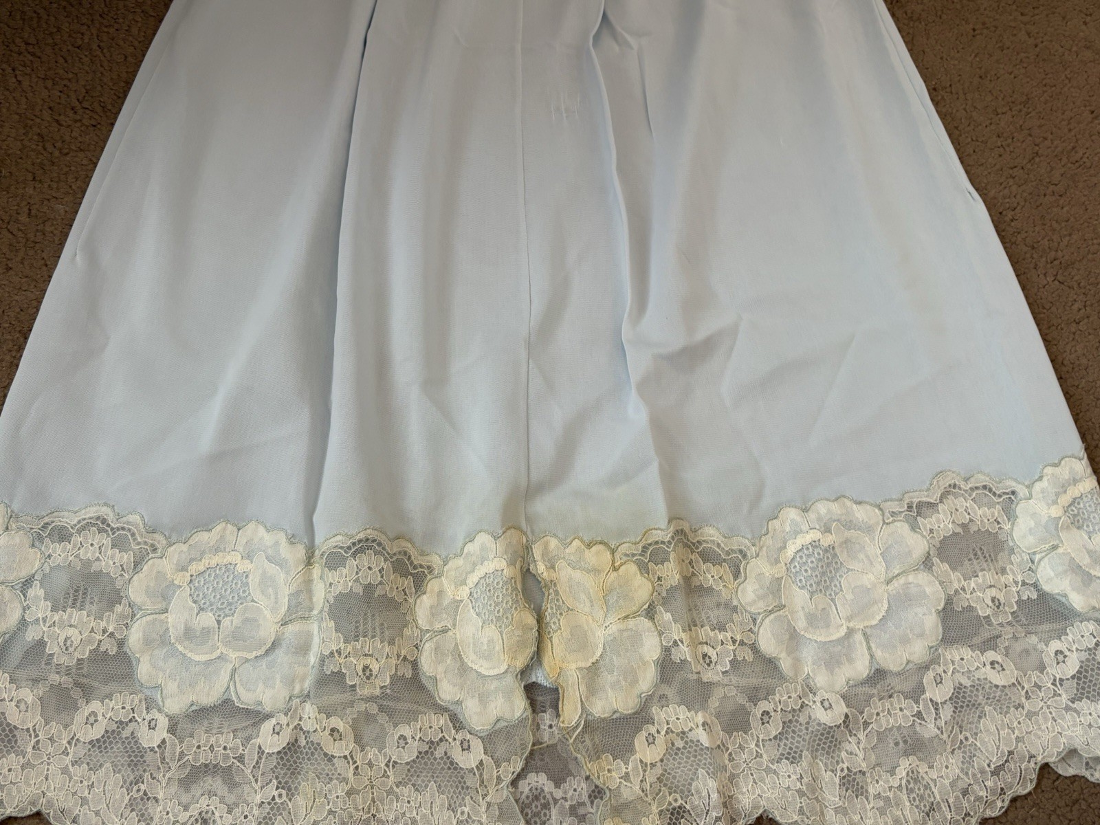 Vintage saramae lingerie 696 Light blue slip Lace Trim Slit Has Stain Sz Medium