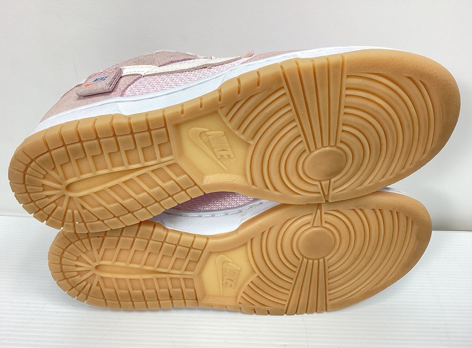 Nike Dunk Low Soft Pink Teddy Bear Sneakers DZ5318-640 Women Size 7.5