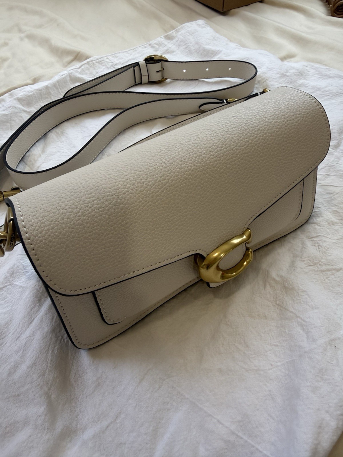 Coach Tabby 20 Women’s Shoulder Bag White With Gold Hardware – Small