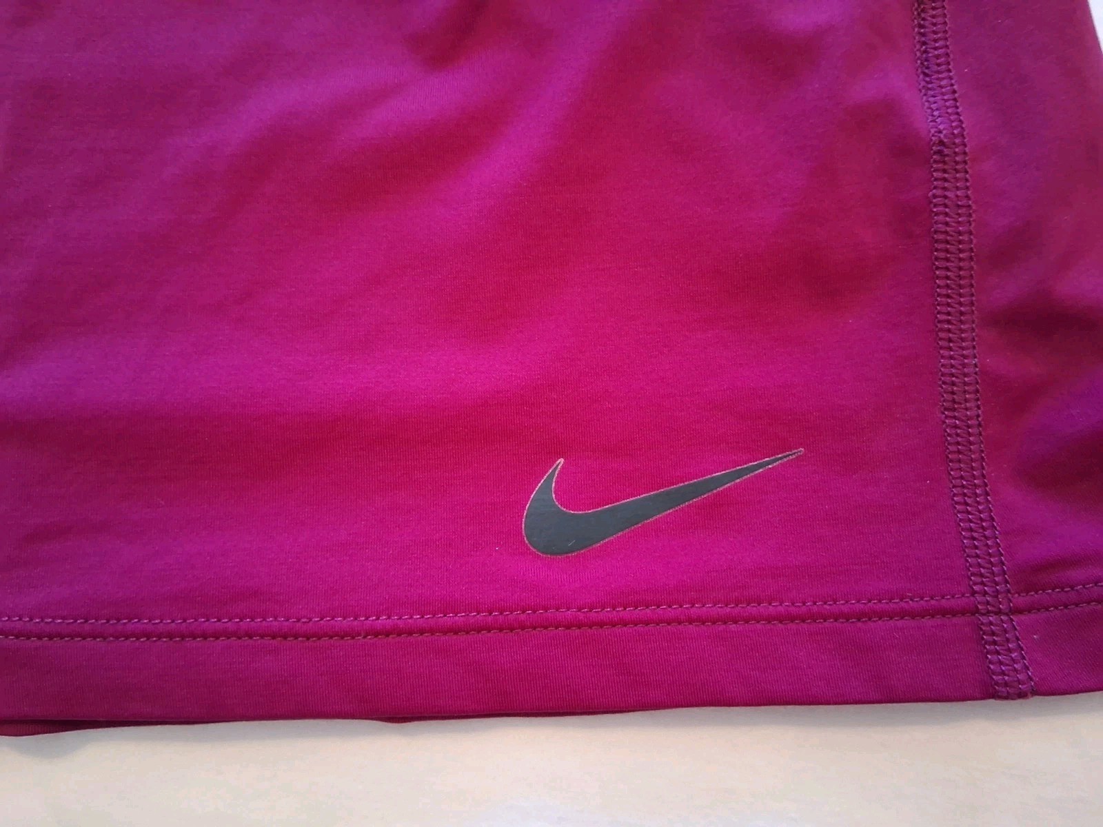 ​Nike Pro Dri-FIT Tank Top Women Berry High Neck Laser Cut Open Back Yoga Gym M