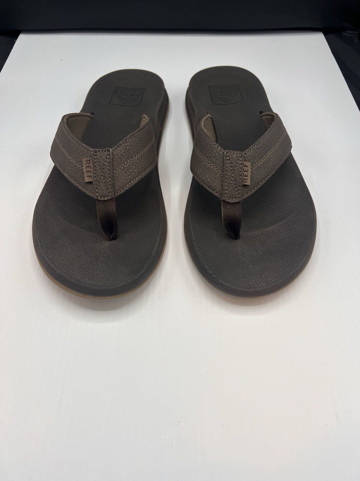 REEF Element TQT Men’s 12 Brown Flip-Flop Sandals Bottle Opener EU 45
