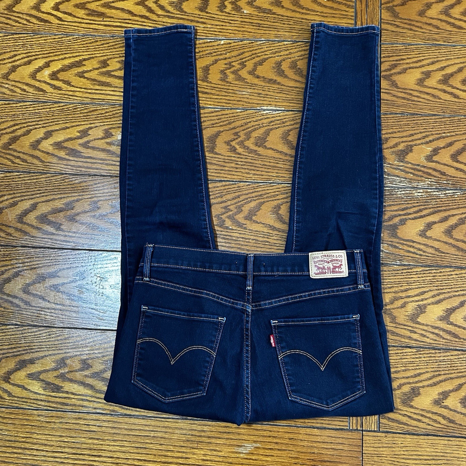 Levi’s 311 Shaping Skinny Jeans Women’s 29 Dark Wash Blue Stretch Denim Pants