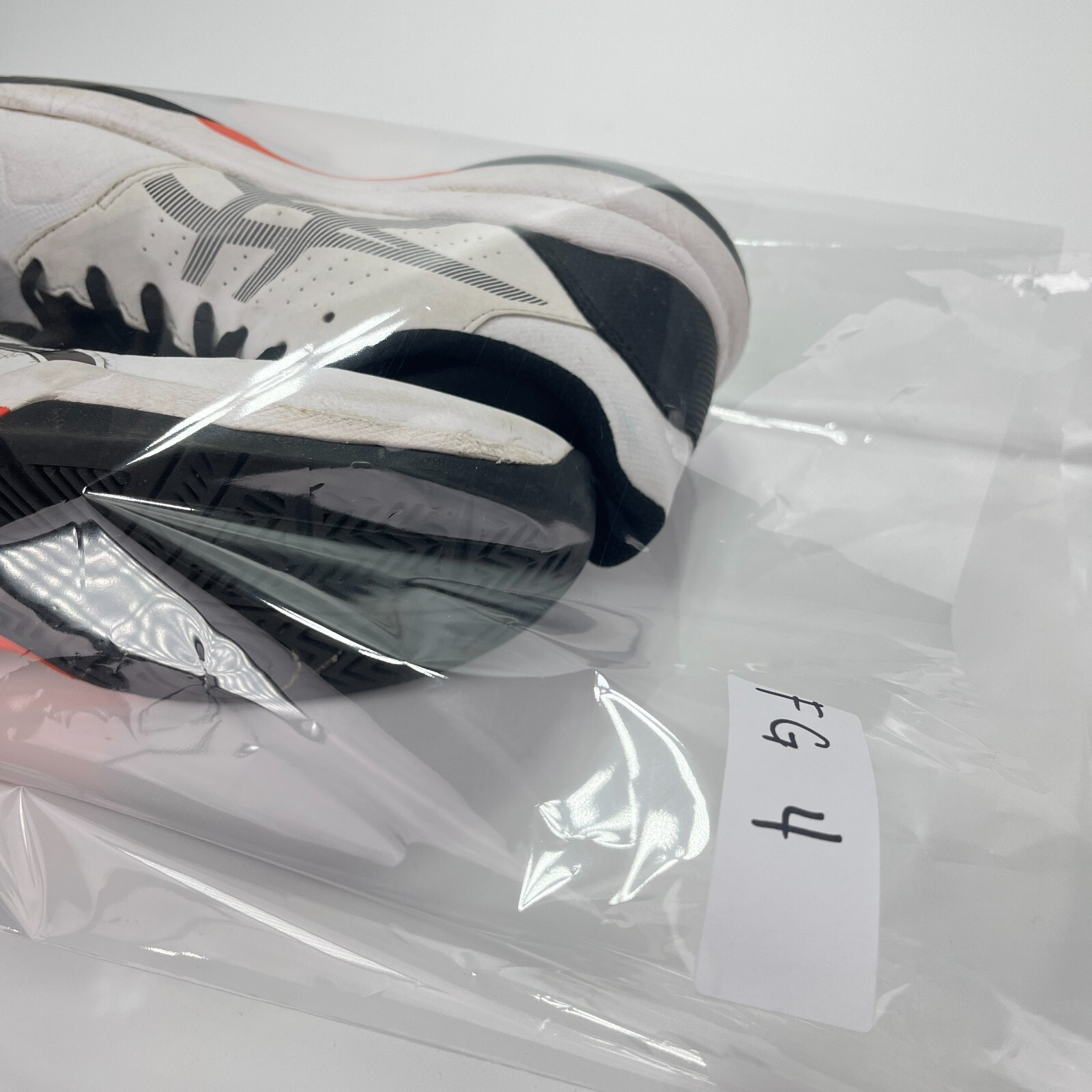 Asics Gel Game 7 White Leather Black Athletic Running 1041A042 Shoes Men’s 7.5