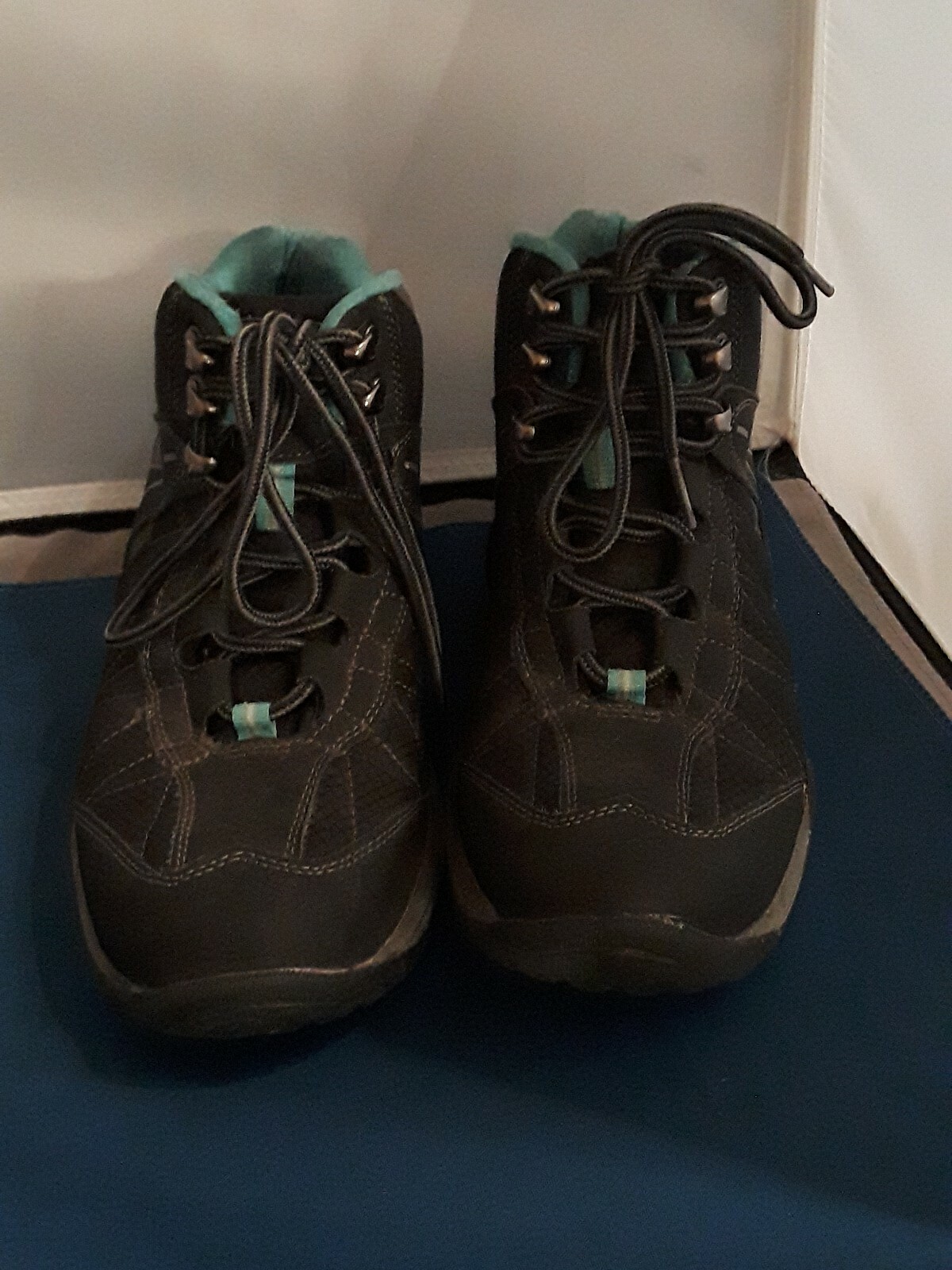 Womens Khombu Boots Size 9 Style Hillary Leather And Man-made Upper
