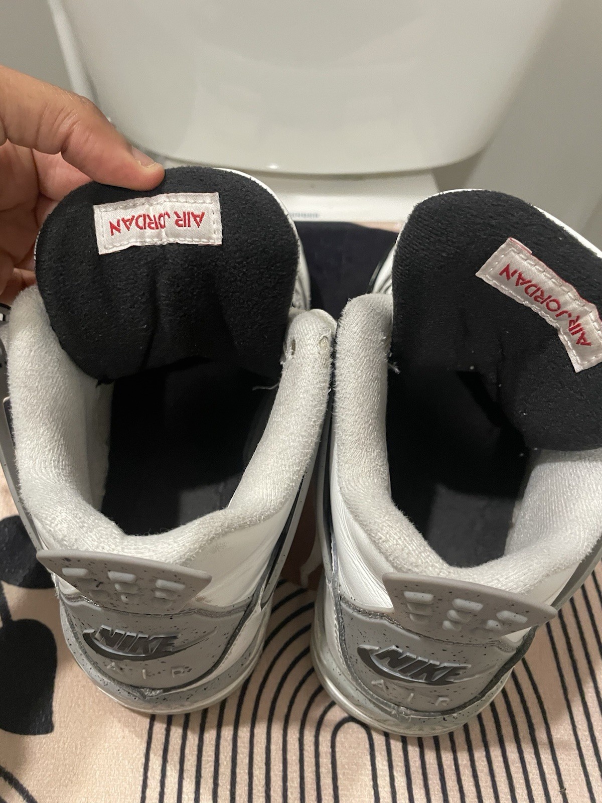 Jordan Air Jordan 4 White/Black/Gray/Red Mid Top Lace-Up Athletic Sneaker