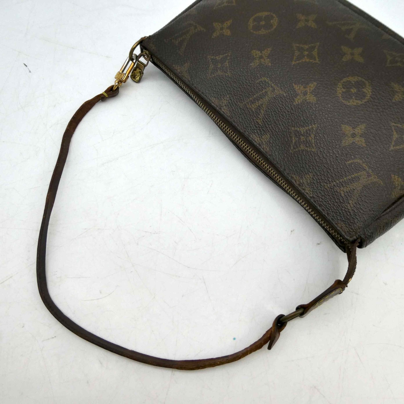 [Genuine Strap] Louis Vuitton Pochette Accessoires Bag PVC M51980 Monogram 1055