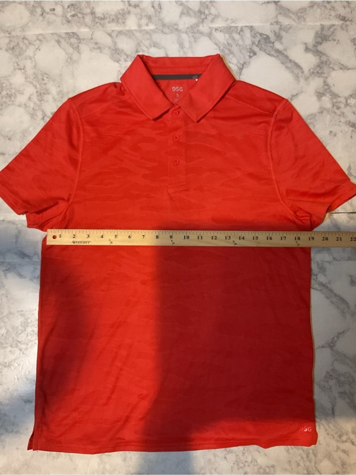 DSG Men’s Bright Red Polo Golf Shirt with Subtle Jacquard Pattern S