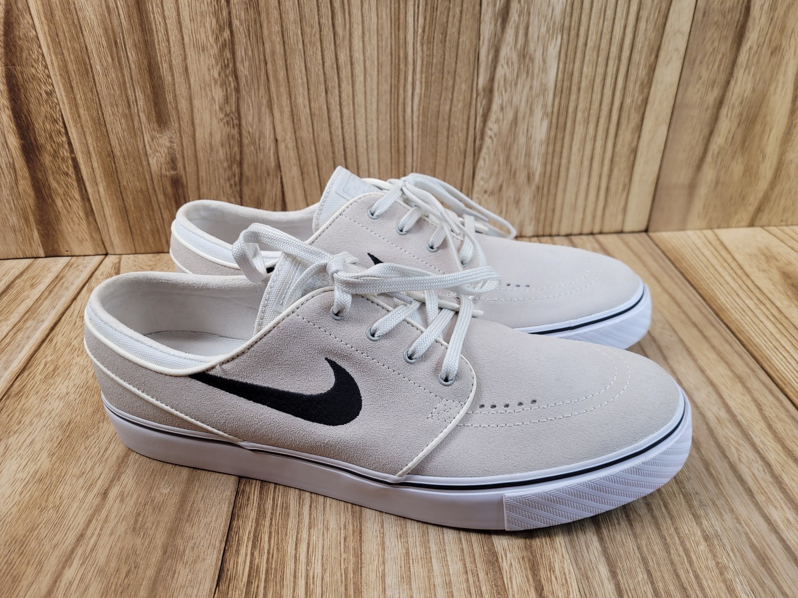 Nike Zoom SB Stefan Janoski Summit White 333824-108 Mens 10.5 Skate Shoes NICE