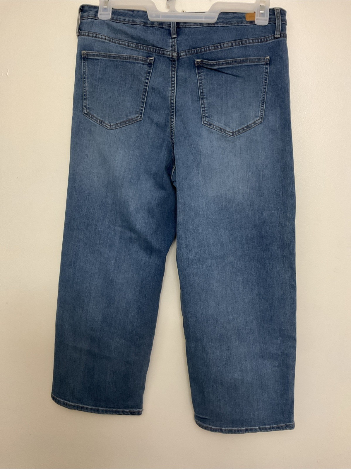 Skinnygirl Women’s Light Blue Wide Leg Crop HighRise Stretch Denim Jeans 32/14