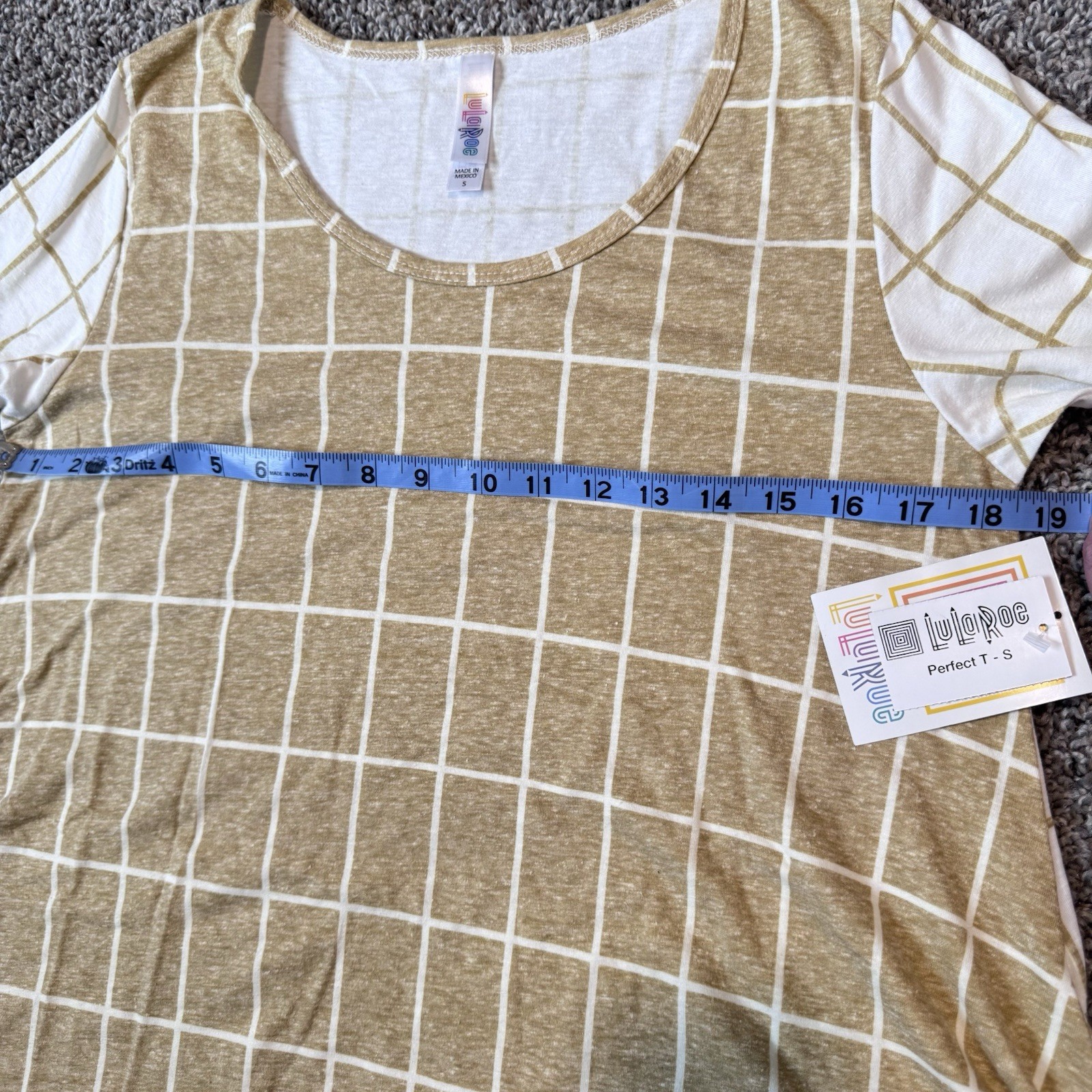 NWT LuLaRoe Perfect T Women’s Size Small Hi Low Hem Gold & White Grid FLAWED