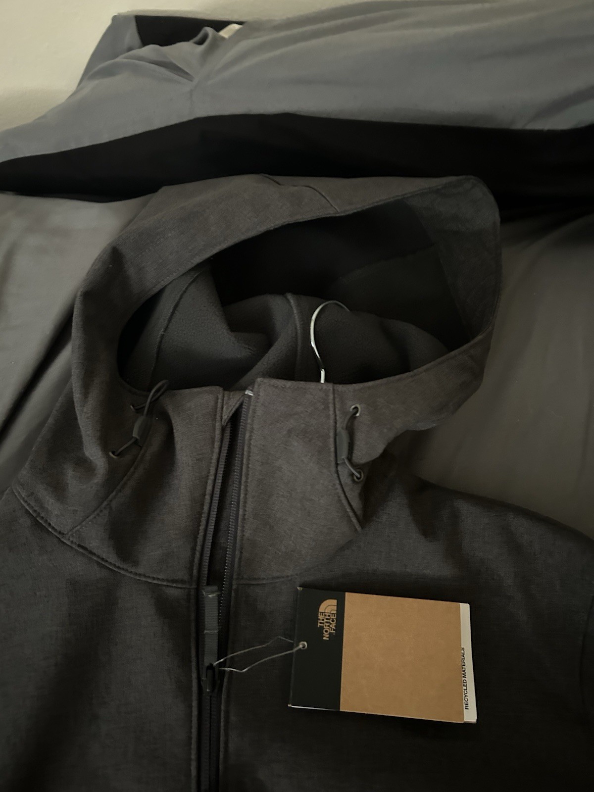 The North Face Men’s Apex Bionic Full-Zip Hooded Fleece Hoodie Gray L