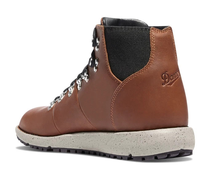 Danner Vertigo 917 Men’s Light Brown, New, Style 32381, Size 7 to 13