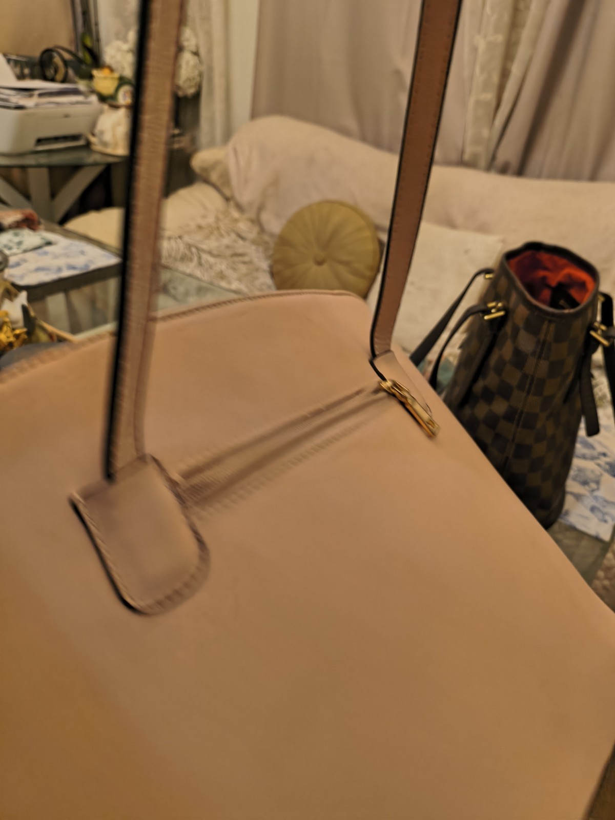 Salvatore Ferragamo Baby pink Monogram Tote Bow Gold Hardware Strap effect
