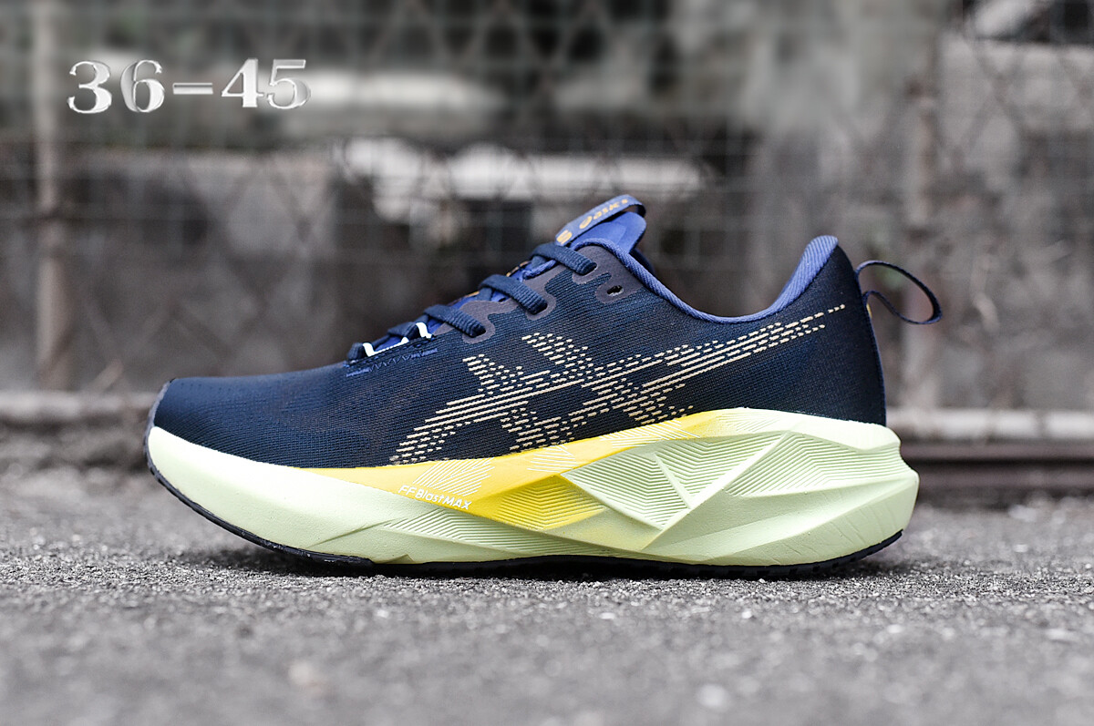 Novablast 5 Men Shoe Comfort Lifestyle Sneaker
