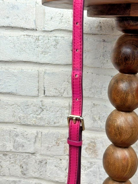 Fossil Sydney Crossbody Bag Adjustable Purse Clutch Fuchsia Hot Pink Leather