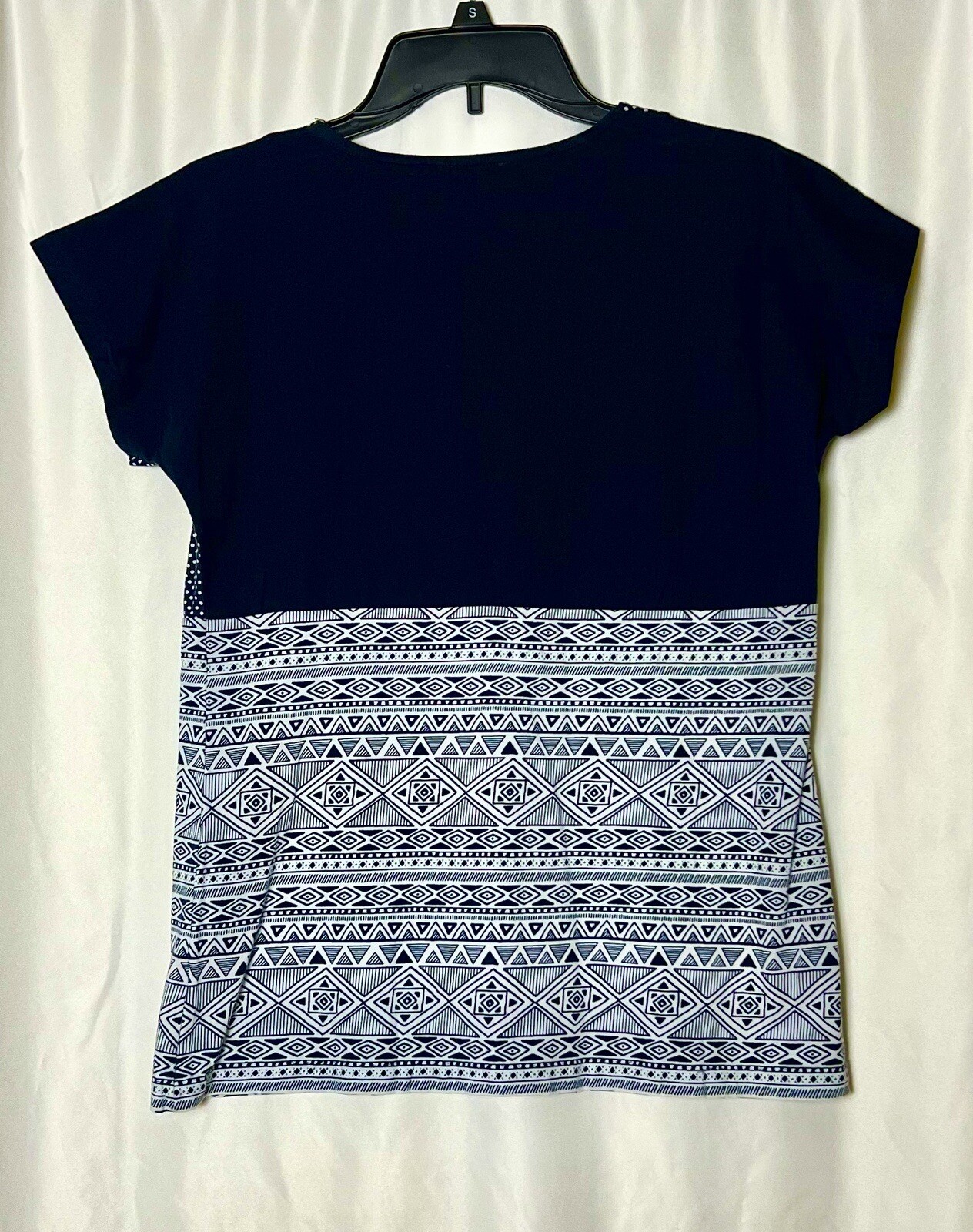 Cocoon Women’s S Sleeve Embroidered Geometric Graphic Print T-Shirt Navy White L