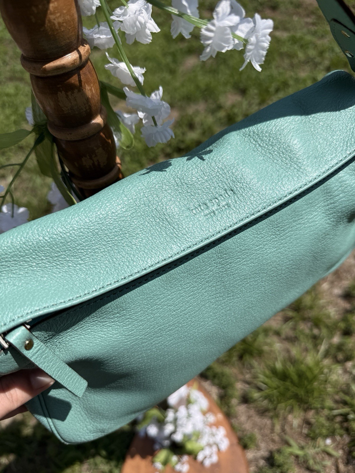 kate spade new york Green Pebbled Shoulder Bag Gold Hardware Zip, Inner Pockets