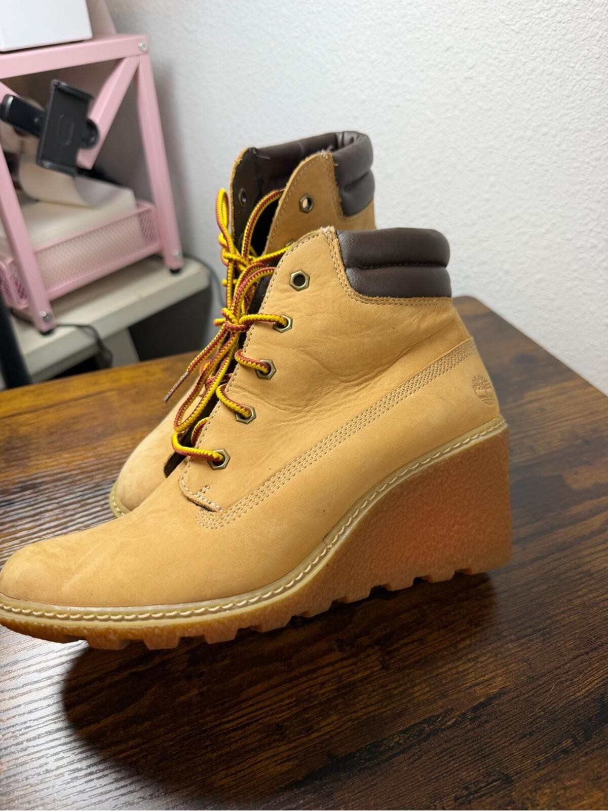 Timberland Women’s Amston 6 Inch wedge boots in wheat nubuck leather size 6.5