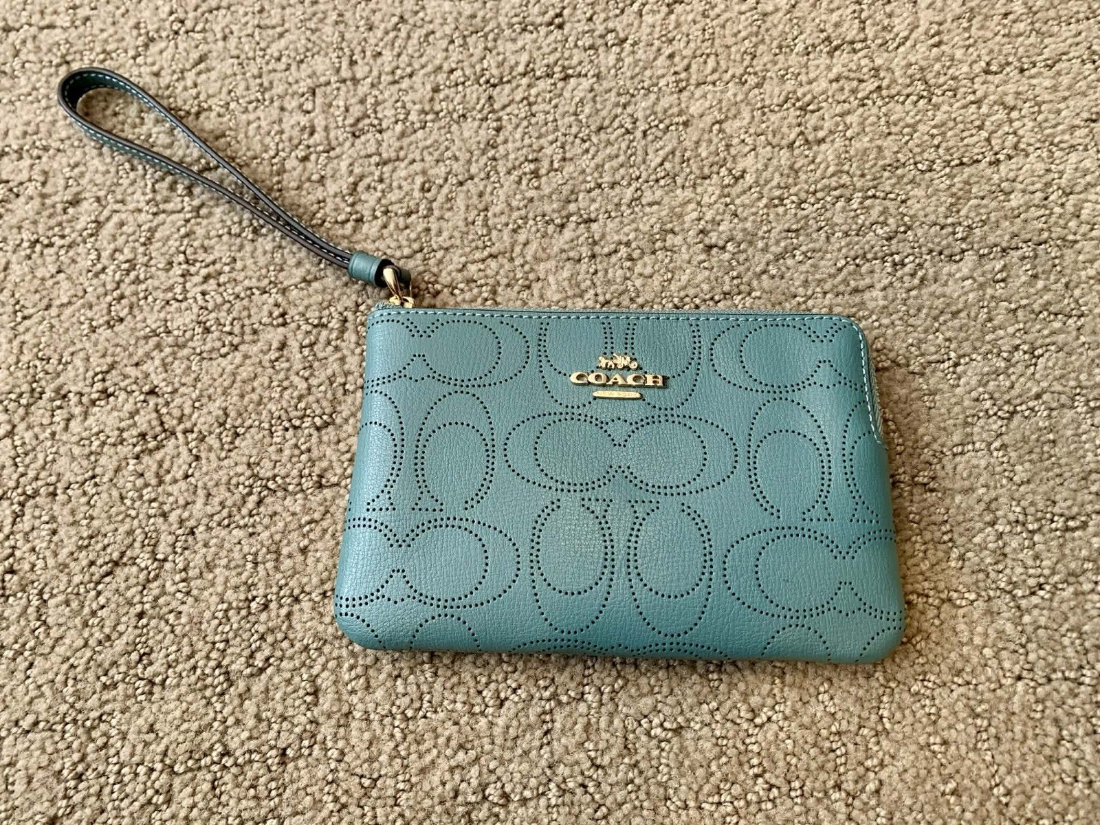 New no tag Coach wristlet wallet teal blue women’s coin pouch 4 x 6 inches logo
