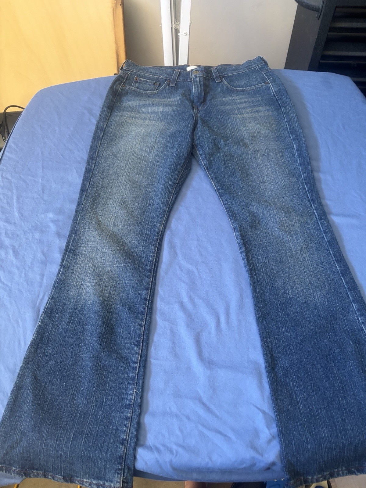 Levi’s Women’s Mid-Rise Bootcut Blue Denim Jeans Medium Wash Stretch Size 8