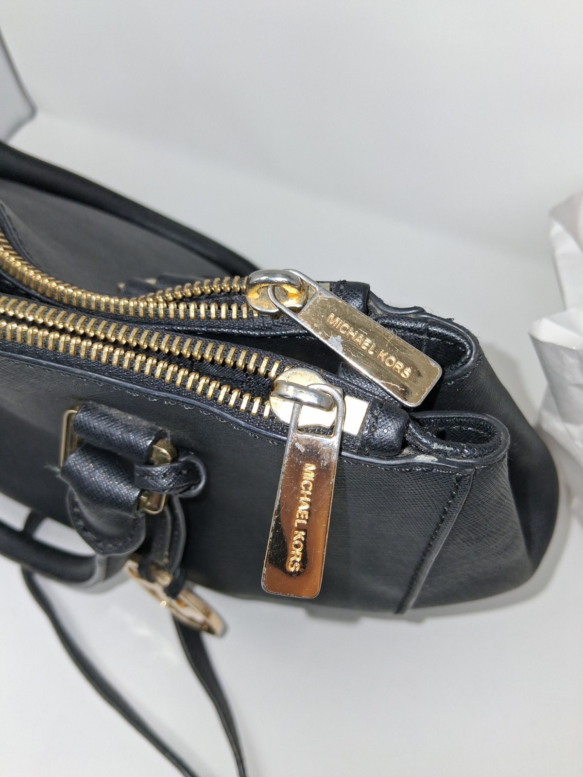 Authentic Michael Kors Savannah Medium Satchel – Black Saffiano Leather