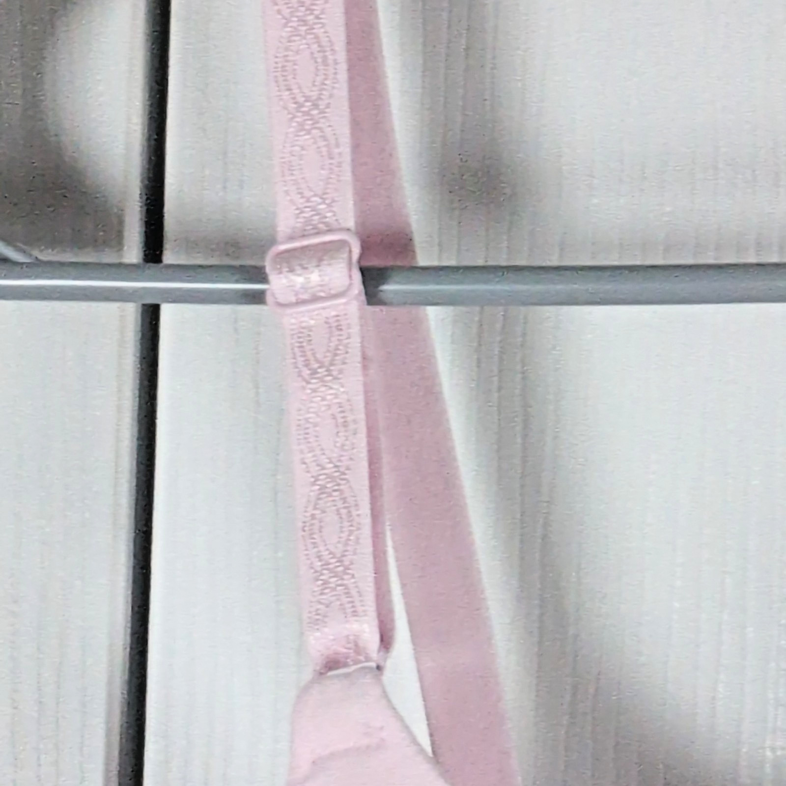 NWT Warners Cloud 9 Super Soft Comfort Bra Pale Pink 1269 Wireless Lightly Lined