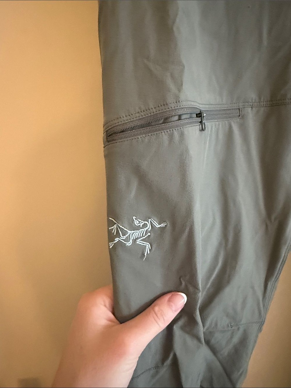 Arc’teryx Men’s Olive Green Technical Cargo Pants