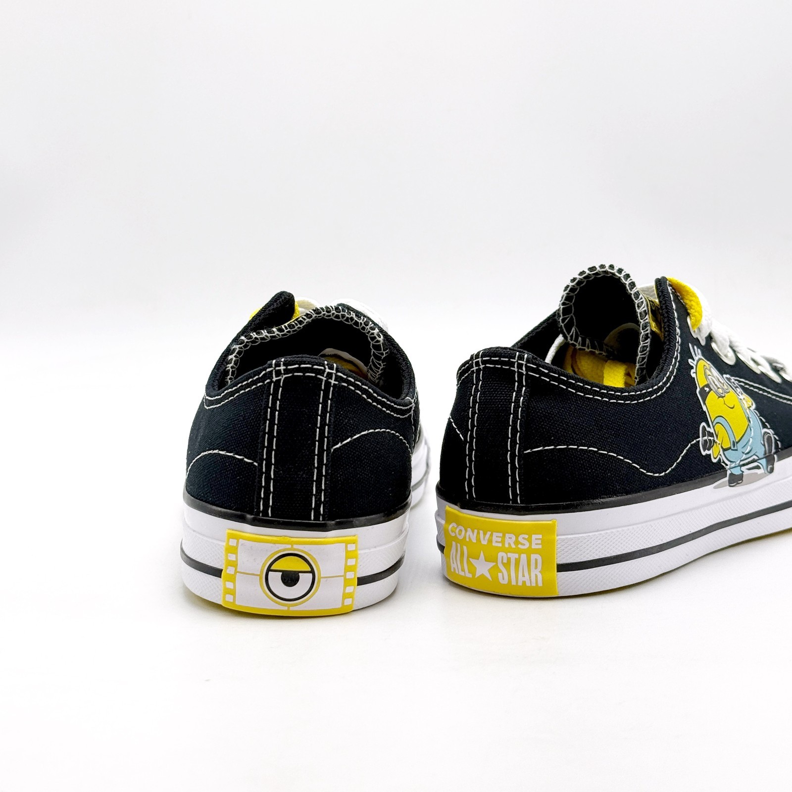 *NEW* Unisex CONVERSE Chuck Taylor ALL STAR OX X Minions BLACK (A21404C) 👍