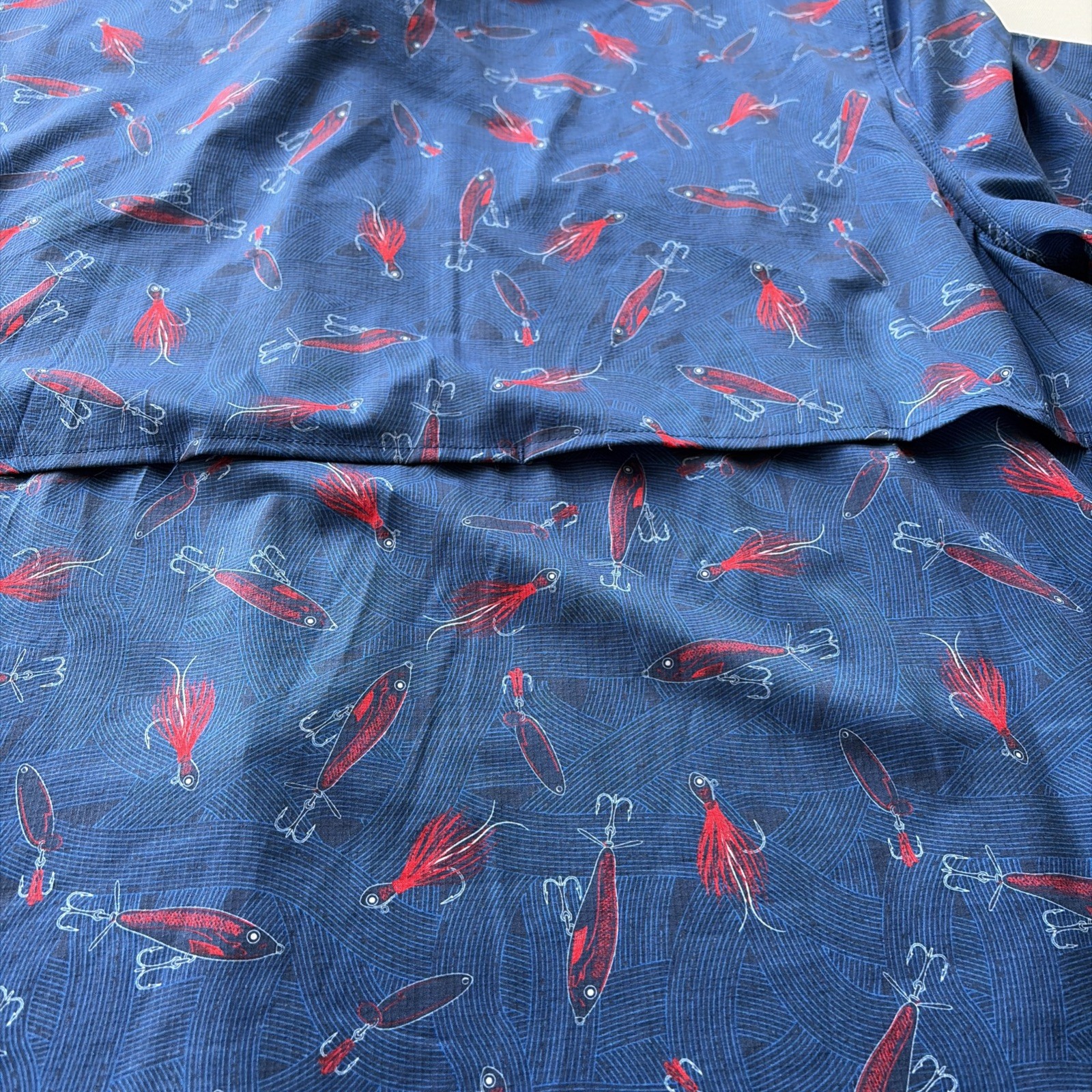 Silver Bait Men’s XXL Button Fishing Shirt Red Lure Design Vented Back EUC