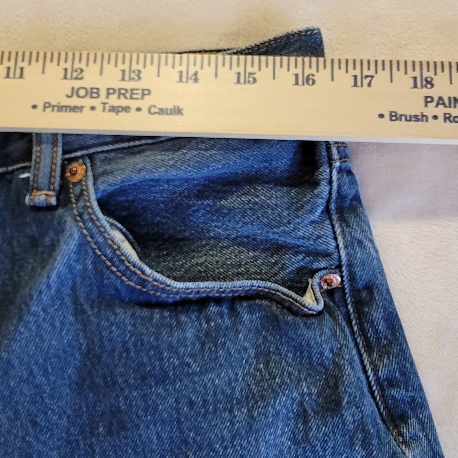 Y2K Levi’s 501 Original Fit Mens 35×30 (33×27.5) Blue Jeans Straight Button Fly