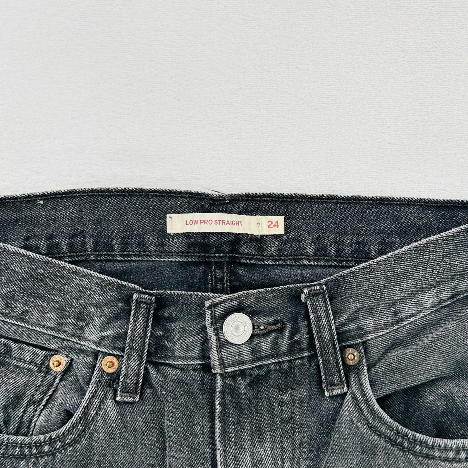 Levi’s Low Pro Straight Jeans Womens 24 Gray Charcoal Wash Denim Pants 5 Pocket