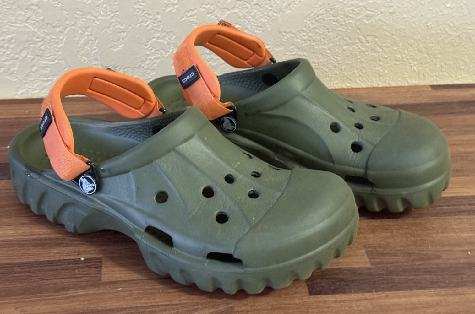Crocs Off Road Sport Clog Green Men’s Size 7 Women’s 8