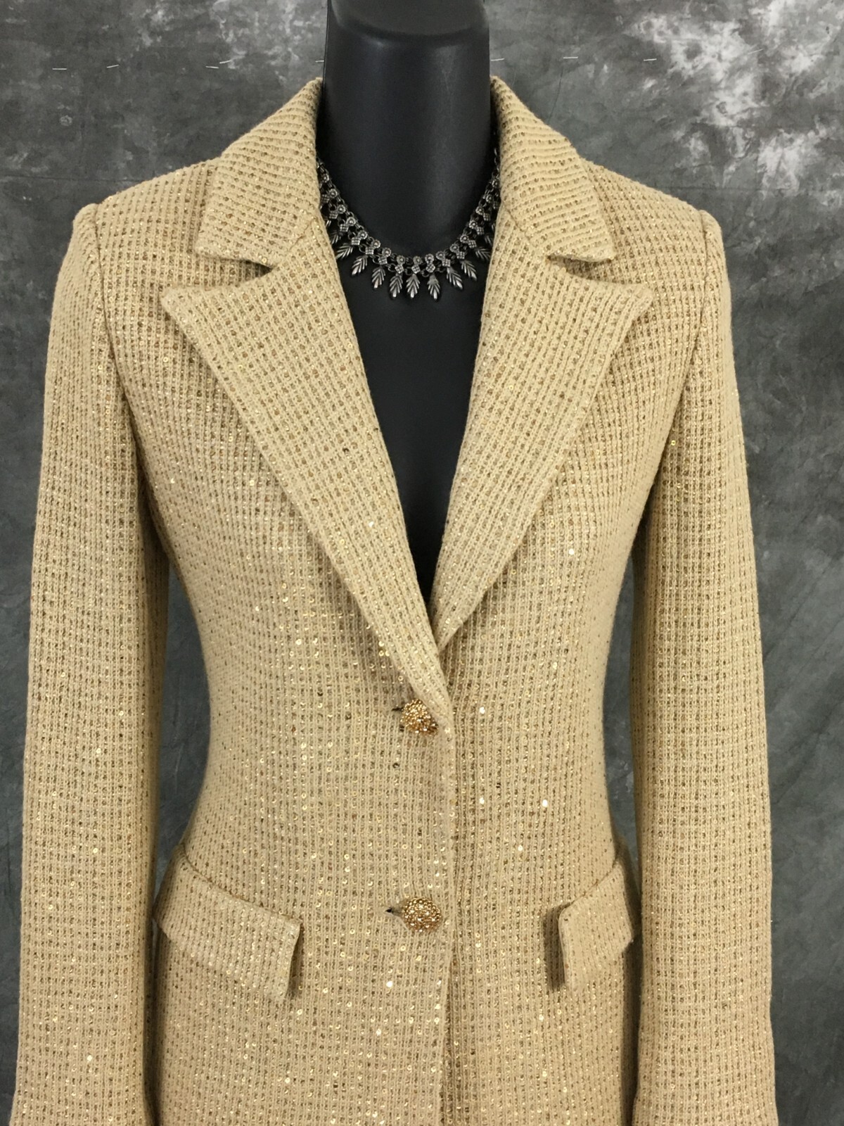 BEAUTIFUL St John gold shimmer embellished skirt suit size 4 6