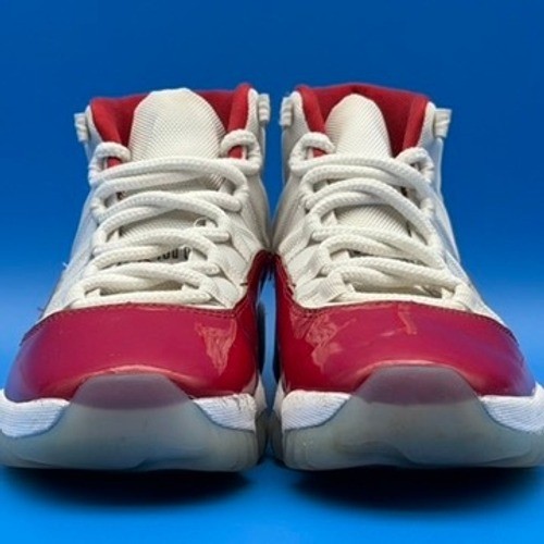 Jordan 11 Retro Cherry CT8012-116 Size 8 9.5W