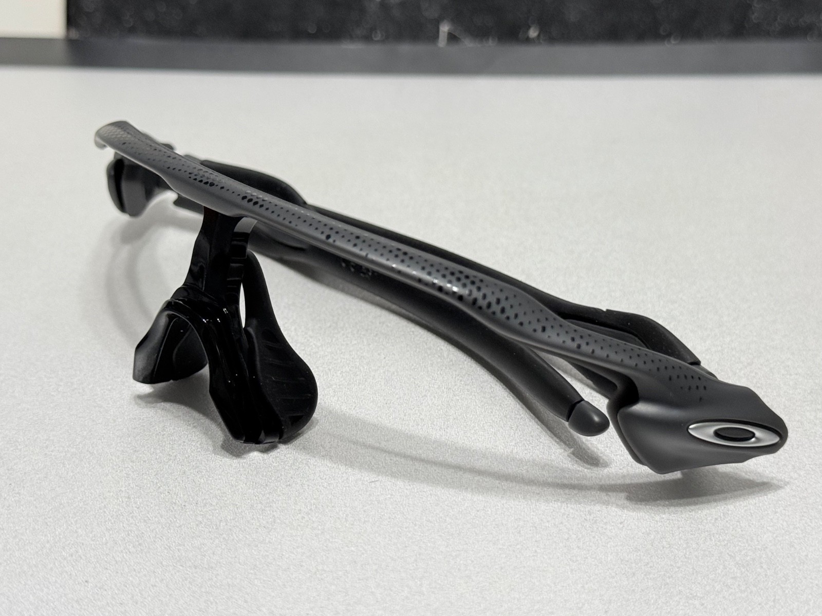 Oakley Radar EV Path High Resolution Carbon w/ Satin Silver Icons SKU# 9208-D338